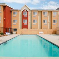 Days Inn And Suites Hutchinson 