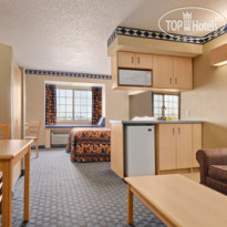 Days Inn And Suites Hutchinson 