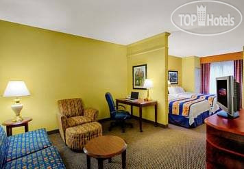 New photos from tourists SpringHill Suites Milford 3*
