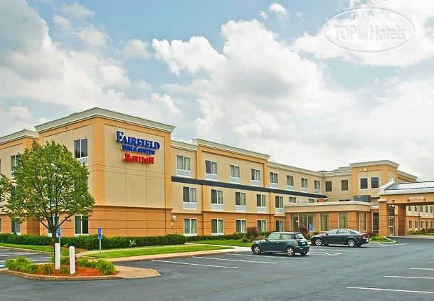 Hotel photo Fairfield Inn & Suites Hartford Airport 3*