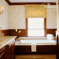 Mayflower Inn & Spa