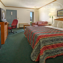 Days Inn Kansas City-Worlds of Fun 