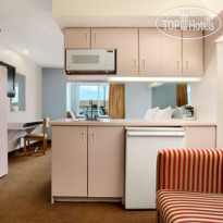 Microtel Inn & Suites by Wyndham Kansas City Airport 