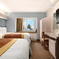 Microtel Inn & Suites by Wyndham Kansas City Airport 