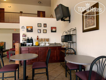 New photos from tourists Super 8 St. Louis Airport 2*