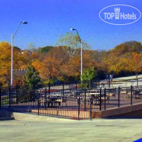 Hampton Inn Kansas City-Near Worlds of Fun