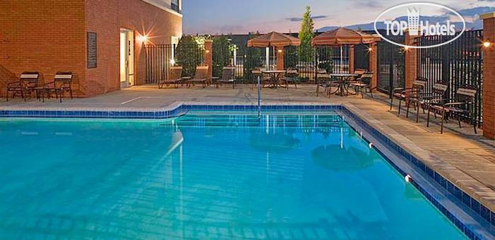 Hotelier's photos Hyatt Place Kansas City Airport 3*