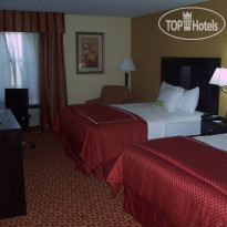 La Quinta Inn & Suites Blue Springs 