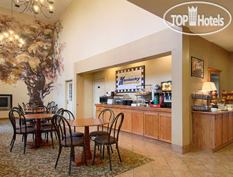 New photos from tourists Ramada Sparta At Speedway 2*