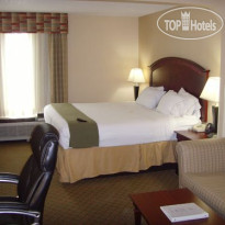Holiday Inn Express Hotel & Suites Bentonville