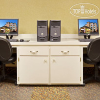 Holiday Inn Express Hotel & Suites Bentonville