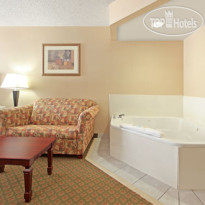 Holiday Inn Express Hotel & Suites Bentonville