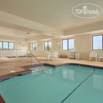 Wingate by Wyndham Bentonville AR 