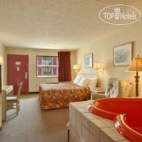 Days Inn & Suites Benonville 