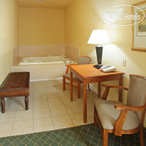 Holiday Inn Express Hotel & Suites Magnolia-Lake Columbia