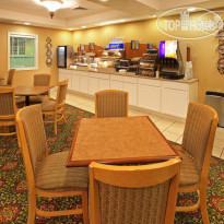Holiday Inn Express Hotel & Suites Magnolia-Lake Columbia