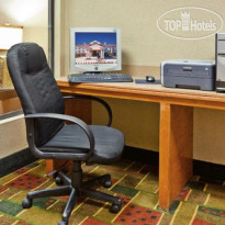 Holiday Inn Express Hotel & Suites Forest
