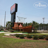 Coast Inn Территория отеля