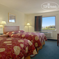 Ramada Airport South 