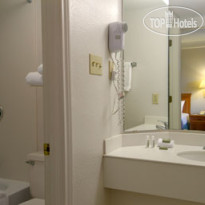 Baymont Inn & Suites Oklahoma City S 