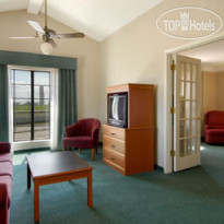 Baymont Inn & Suites Oklahoma City S 