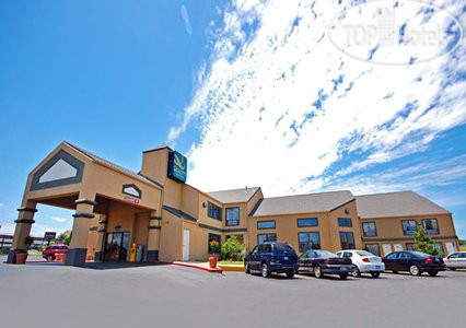 Hotelier's photos Quality Suites I-44 Tulsa 2*