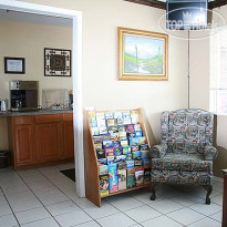 Claremore Motor Inn Территория отеля