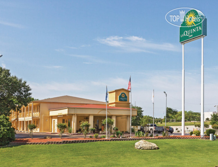 Hotelier's photos La Quinta Inn Ardmore North 2*