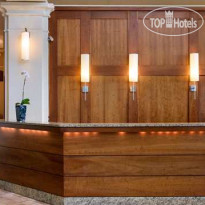 Hilton Chicago Oak Brook Suites