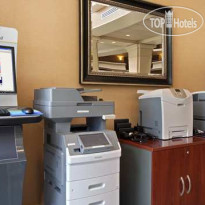 Hilton Chicago Oak Brook Suites