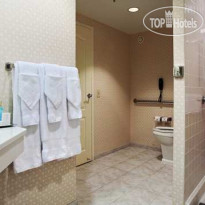 Hilton Chicago Oak Brook Suites