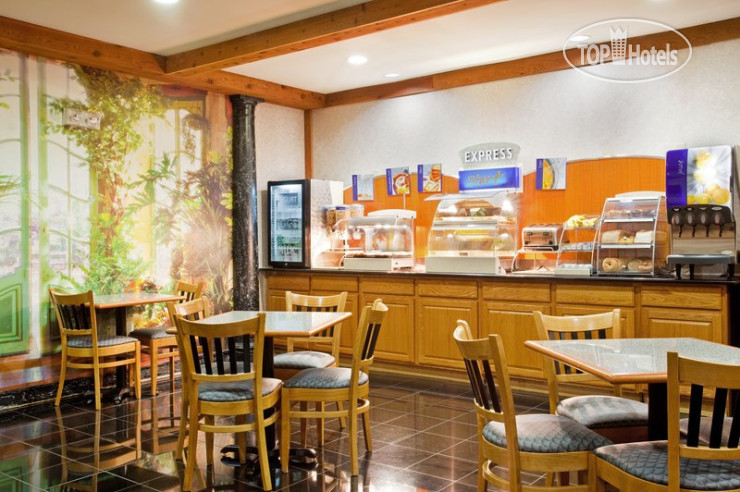 New photos from tourists Holiday Inn Express Hotel & Suites Chicago-Libertyville 2*