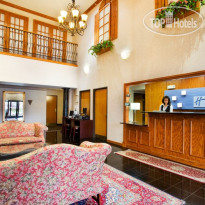 Holiday Inn Express Hotel & Suites Chicago-Libertyville