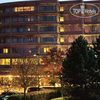DoubleTree Suites by Hilton Hotel & Conference Center Chicago-Downers Grove