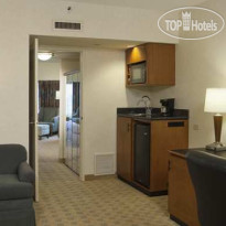 DoubleTree Suites by Hilton Hotel & Conference Center Chicago-Downers Grove