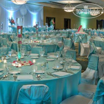 DoubleTree Suites by Hilton Hotel & Conference Center Chicago-Downers Grove