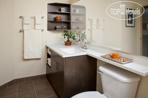 Новые добавленные фото туристов Candlewood Suites Chicago O'hare 3*