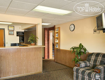 New photos from tourists Super 8 Macomb 2*
