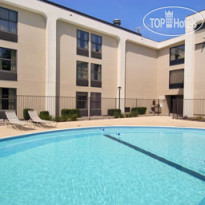 Baymont Inn & Suites Bloomington 