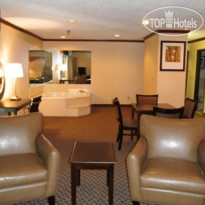 Comfort Inn Macomb ( ex. Rodeway Inn Macomb)