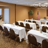 Club House Inn & Suites Конференц-зал