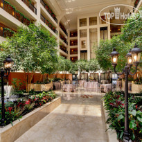 Wyndham Glenview Suites