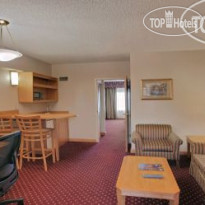 Wyndham Glenview Suites