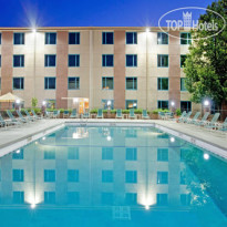 Crowne Plaza Chicago-Northbrook