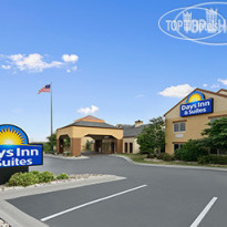 Days Inn and Suites Omaha 