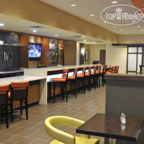 Holiday Inn & Suites Charleston West