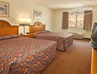 New photos from tourists Super 8 Huntington WV 2*