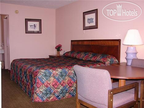 New photos from tourists Red Carpet Inn Parkersburg 1*