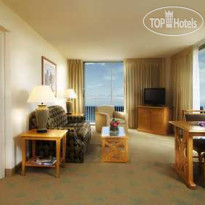 Embassy Suites Hotel - Waikiki Beach Walk