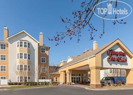 Hotel photo Hampton Inn & Suites Newport News (Oyster Point) 3*